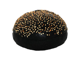 Black burger bun with sesame 28x85g 11 5cm Foster